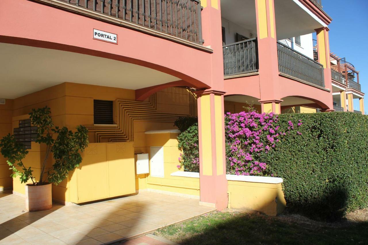 Modern Garden Apartment 阿亚蒙特 外观 照片