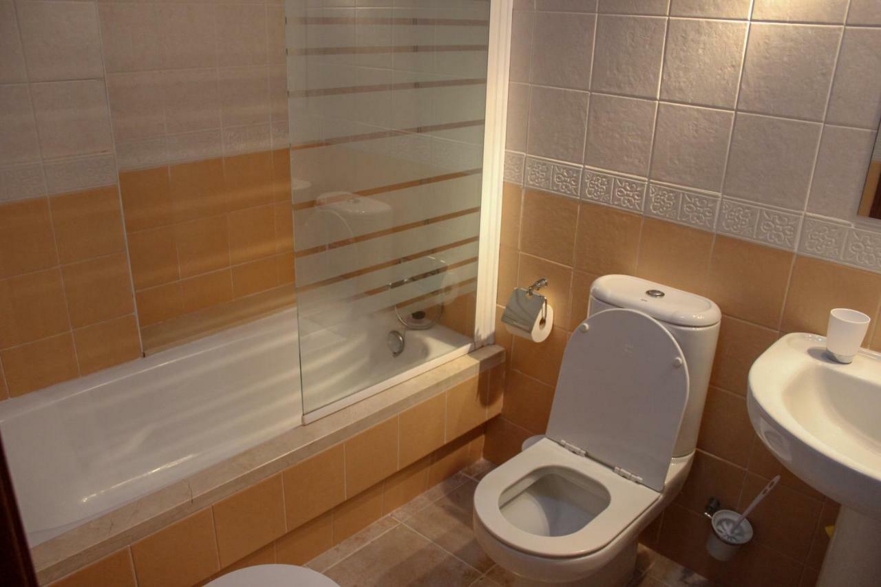 Modern Garden Apartment 阿亚蒙特 外观 照片